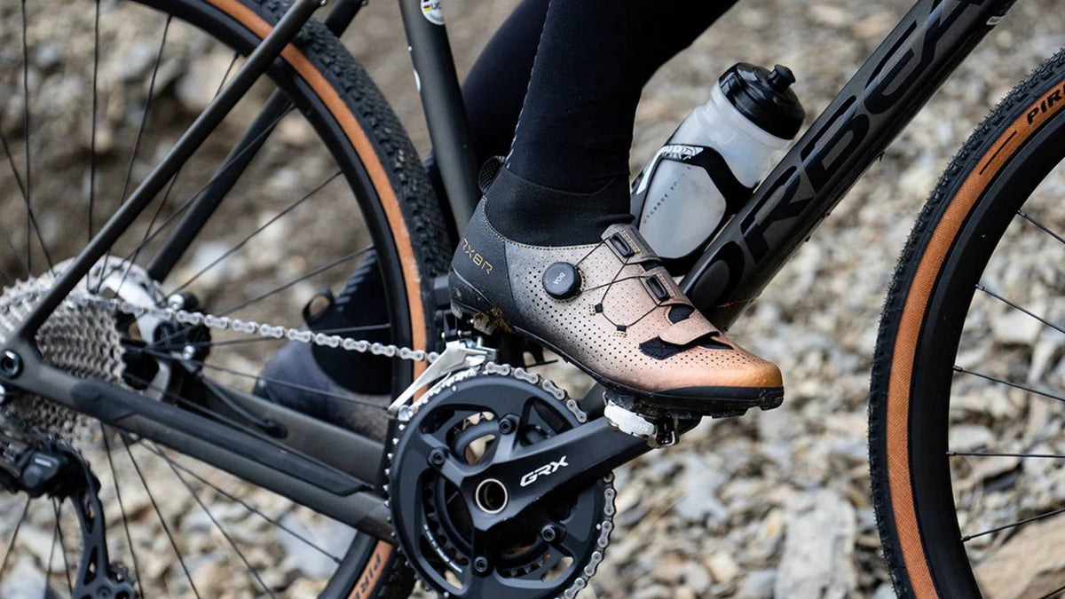 How to Choose Road Bike Cycling Shoes: A Complete Guide