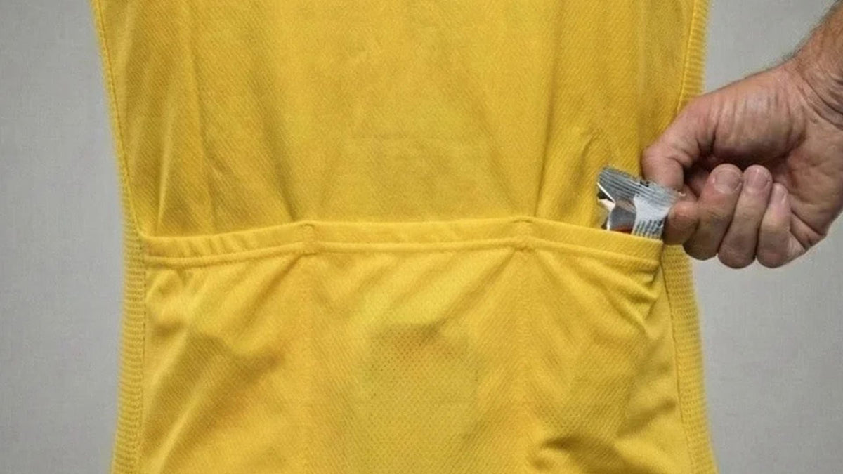 How to Pack Cycling Jersey Pockets for a Weekend Ride