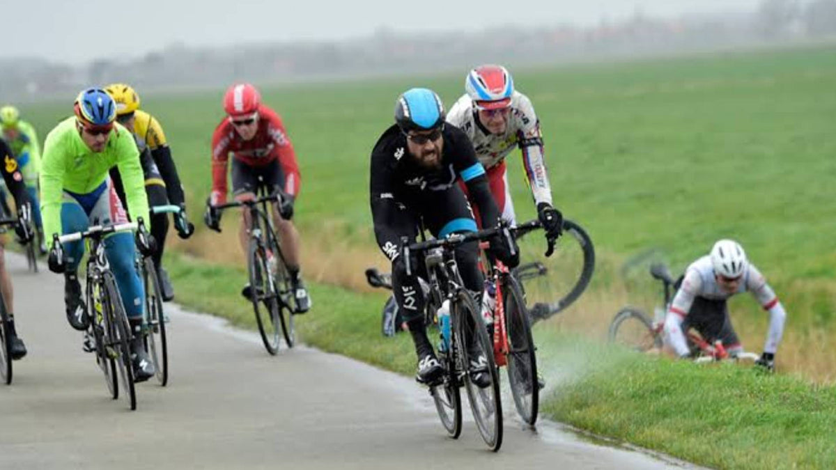 How to Ride in Crosswinds Safely: Essential Techniques and Gear Tips for Cyclists