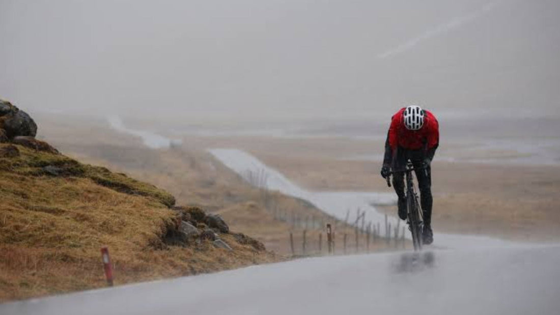 How to Ride in the Rain: Wet Weather Cycling Tips for Safety and Comfort